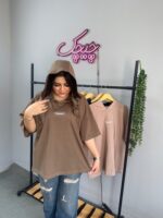 تیشرت باکسی کلاهدار نوشته مینیمال